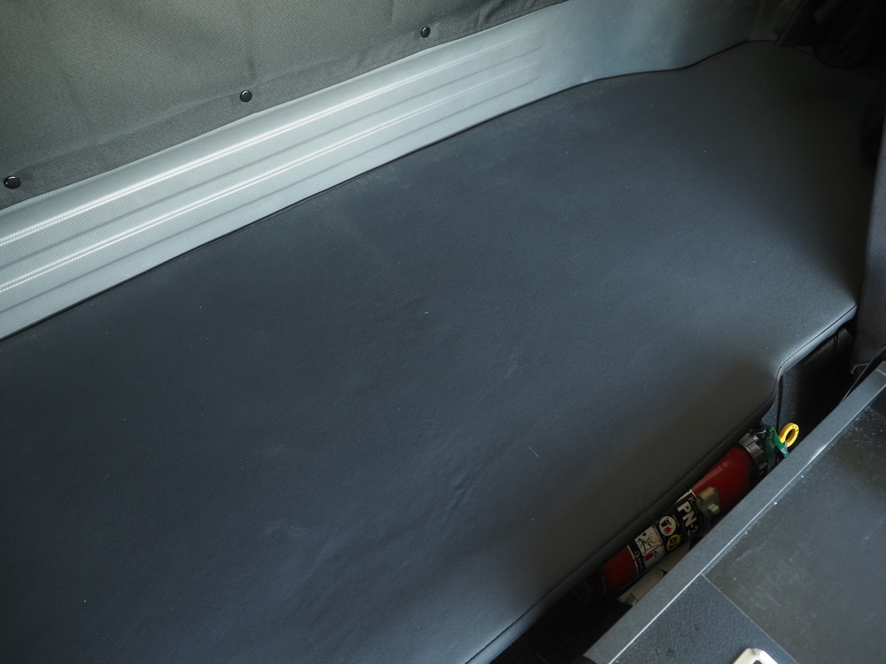 いすゞ フォワード ウイング車 中型 2RG-FRR90T2 年式 H30[写真42]