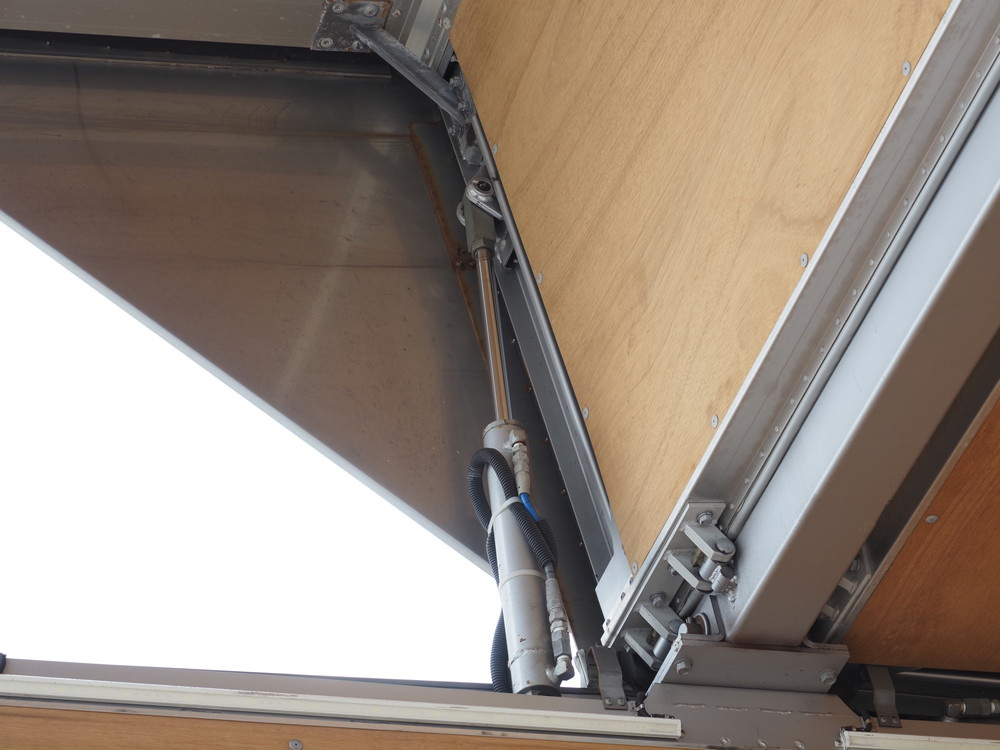 三菱ふそう スーパーグレート ウイング車 大型 2PG-FS74HZ 年式 R2[写真22]