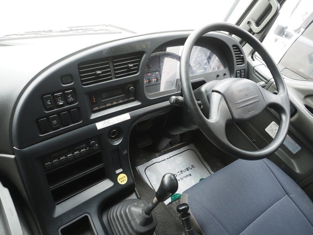 いすゞ ギガ ウイング車 大型 QKG-CYJ77A 年式 H26[写真32]