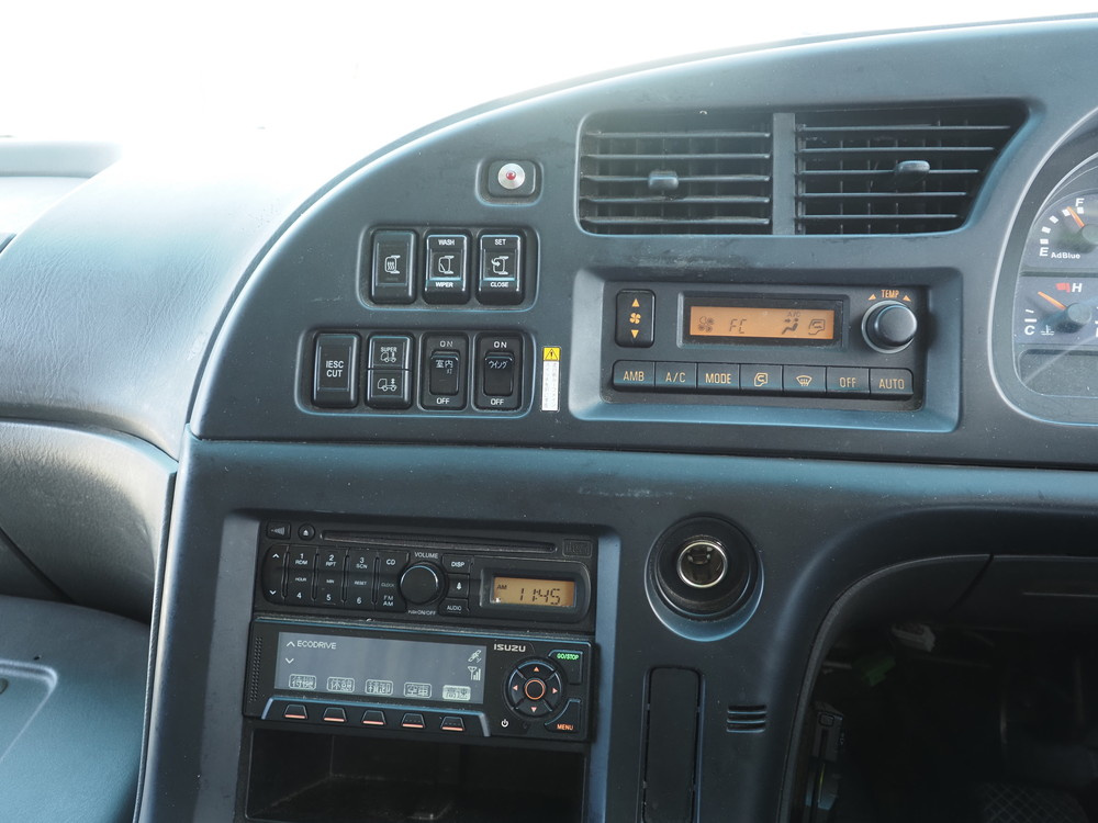 いすゞ ギガ ウイング車 大型 QKG-CYL77AA 年式 H26[写真41]