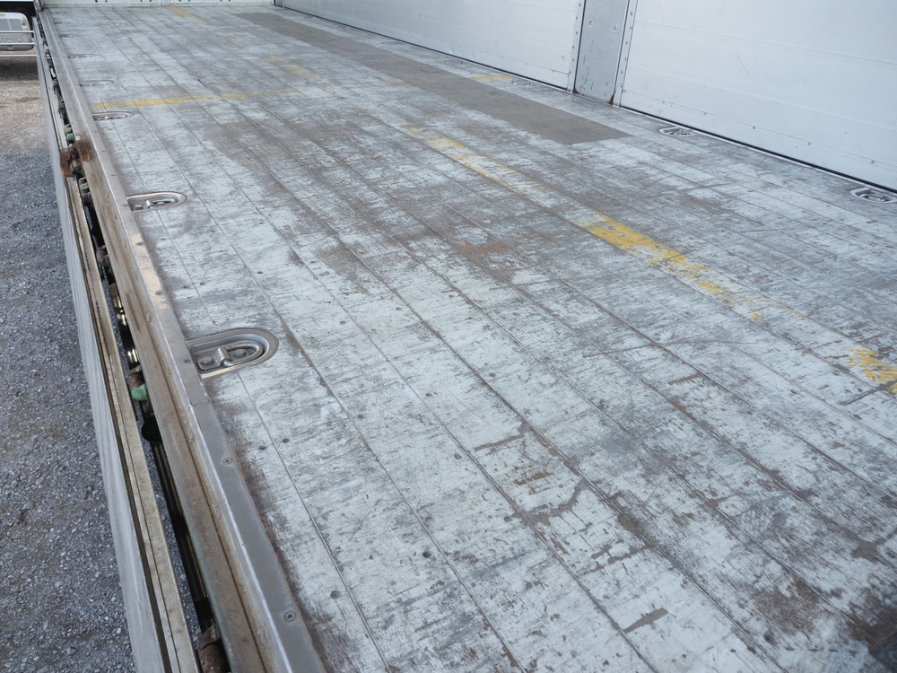 いすゞ ギガ ウイング車 大型 QKG-CYL77AA 年式 H26[写真29]