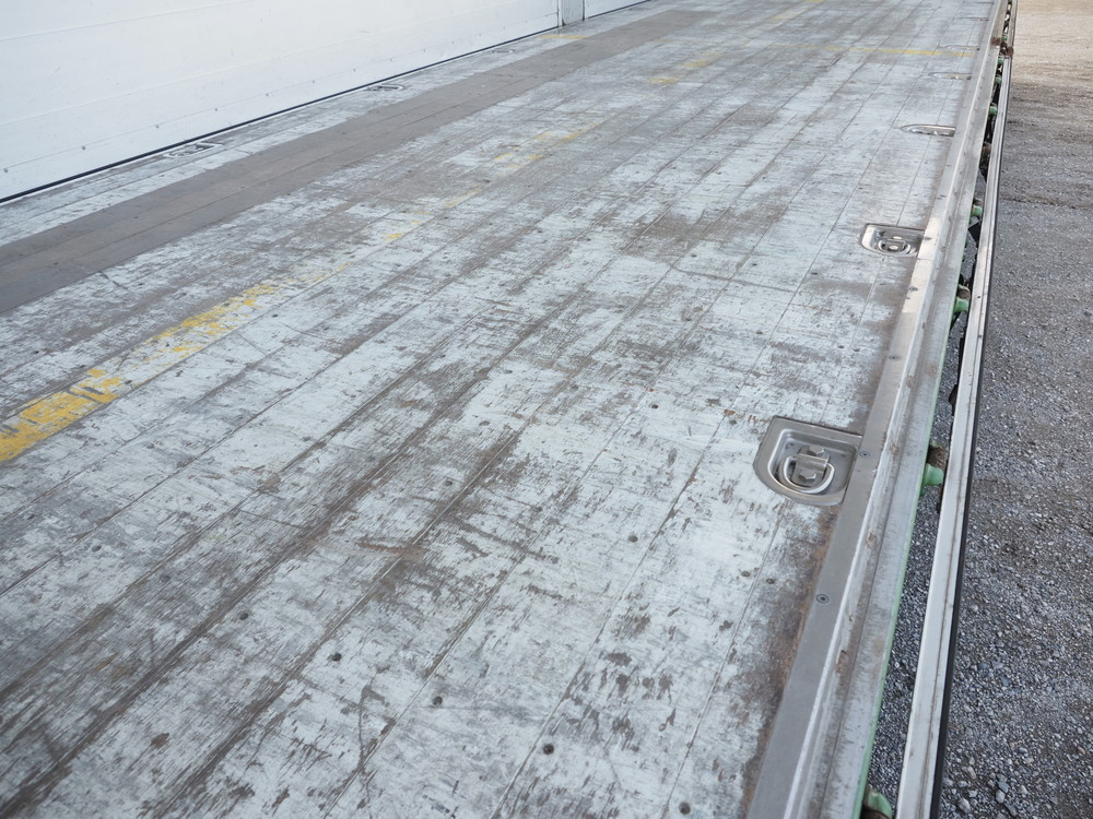 いすゞ ギガ ウイング車 大型 QKG-CYL77AA 年式 H26[写真28]