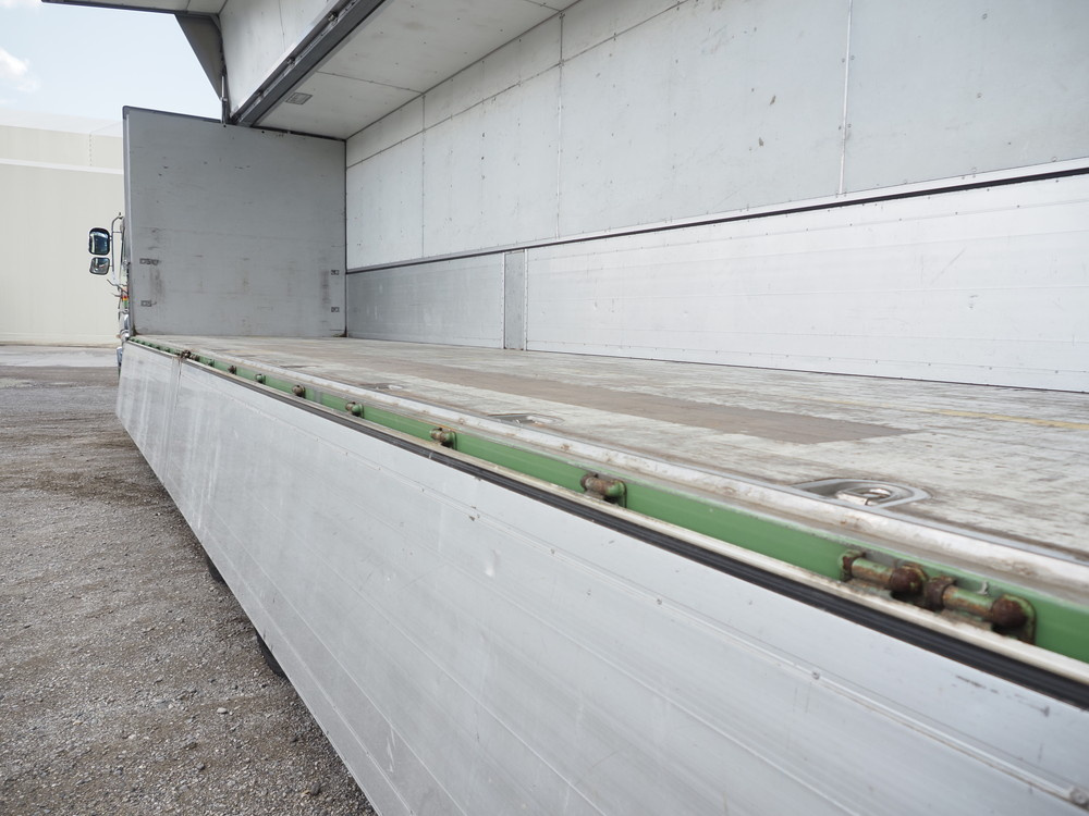 いすゞ ギガ ウイング車 大型 QKG-CYL77AA 年式 H26[写真25]