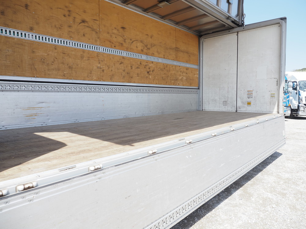 いすゞ フォワード ウイング車 中型 TKG-FRR90S2 年式 H27[写真13]