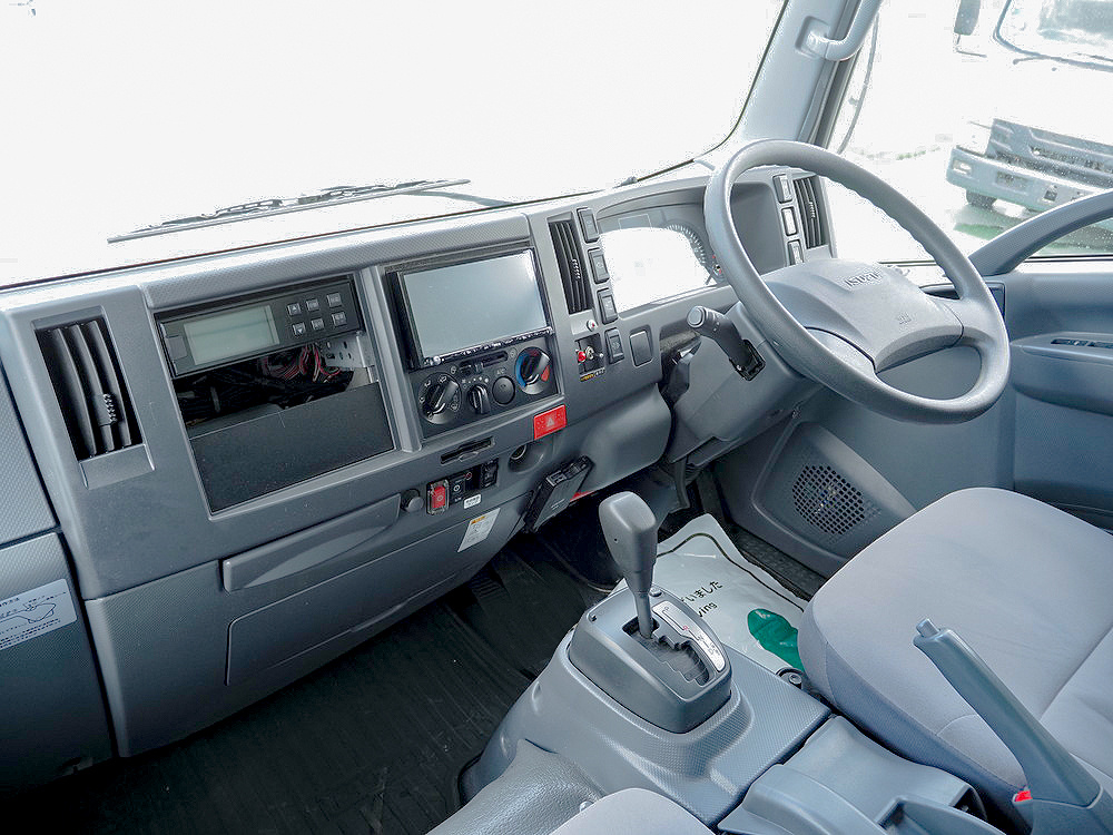 いすゞ エルフ 冷凍バン 小型 TPG-NPR85AN 年式 H29[写真32]