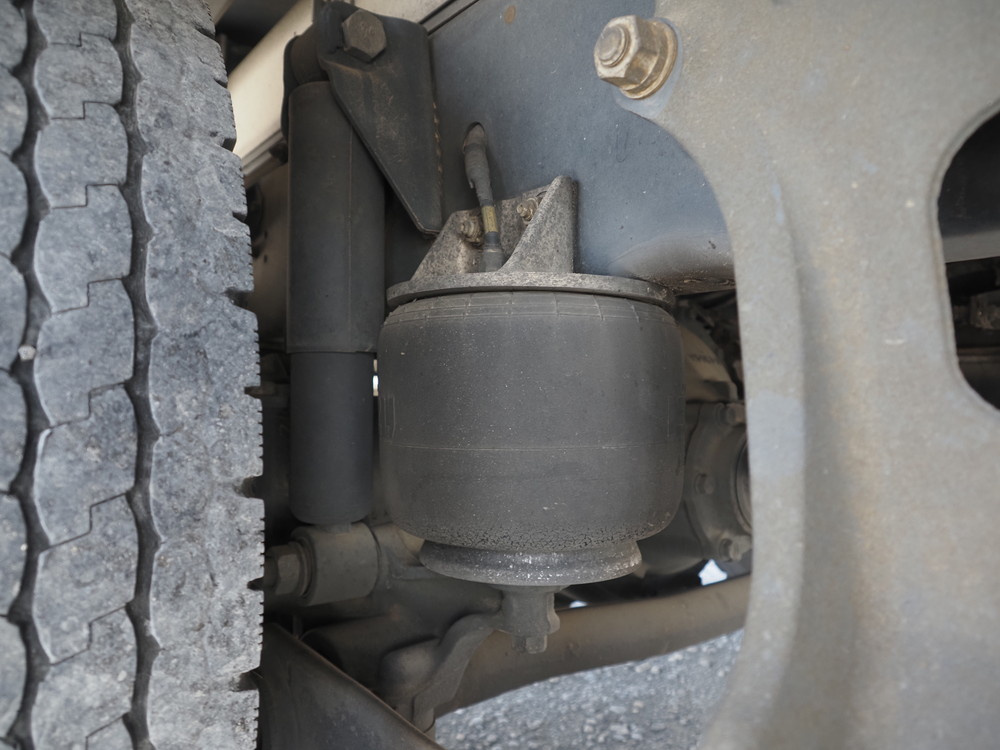 いすゞ フォワード ウイング車 中型 TKG-FRR90T2 年式 H27[写真42]