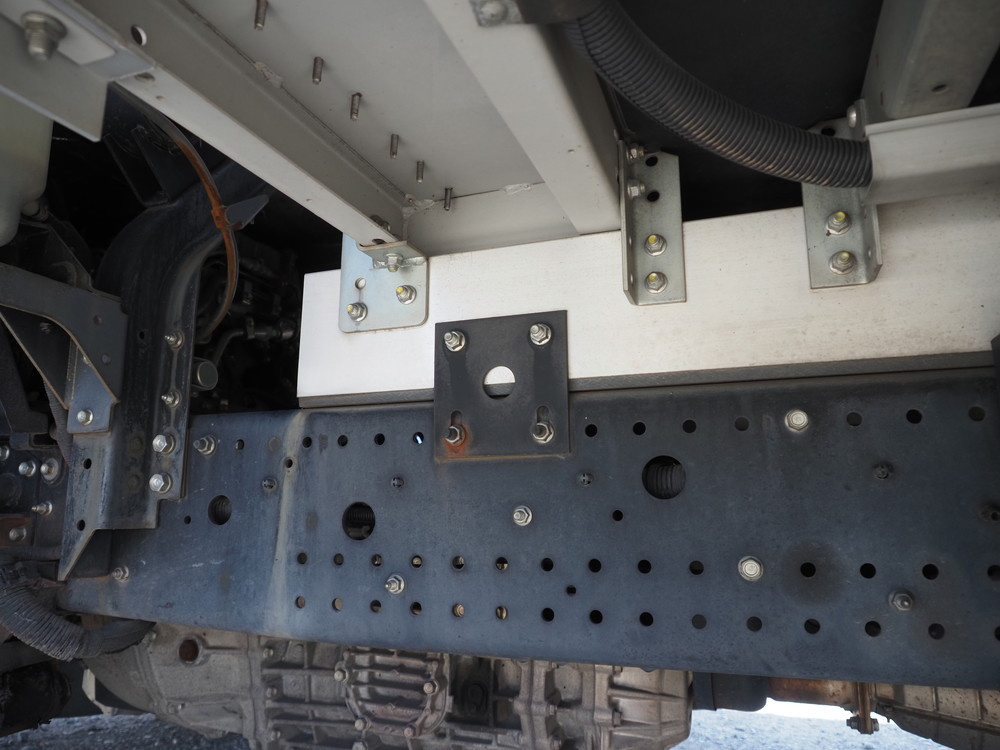 いすゞ フォワード ウイング車 中型 TKG-FRR90T2 年式 H27[写真45]