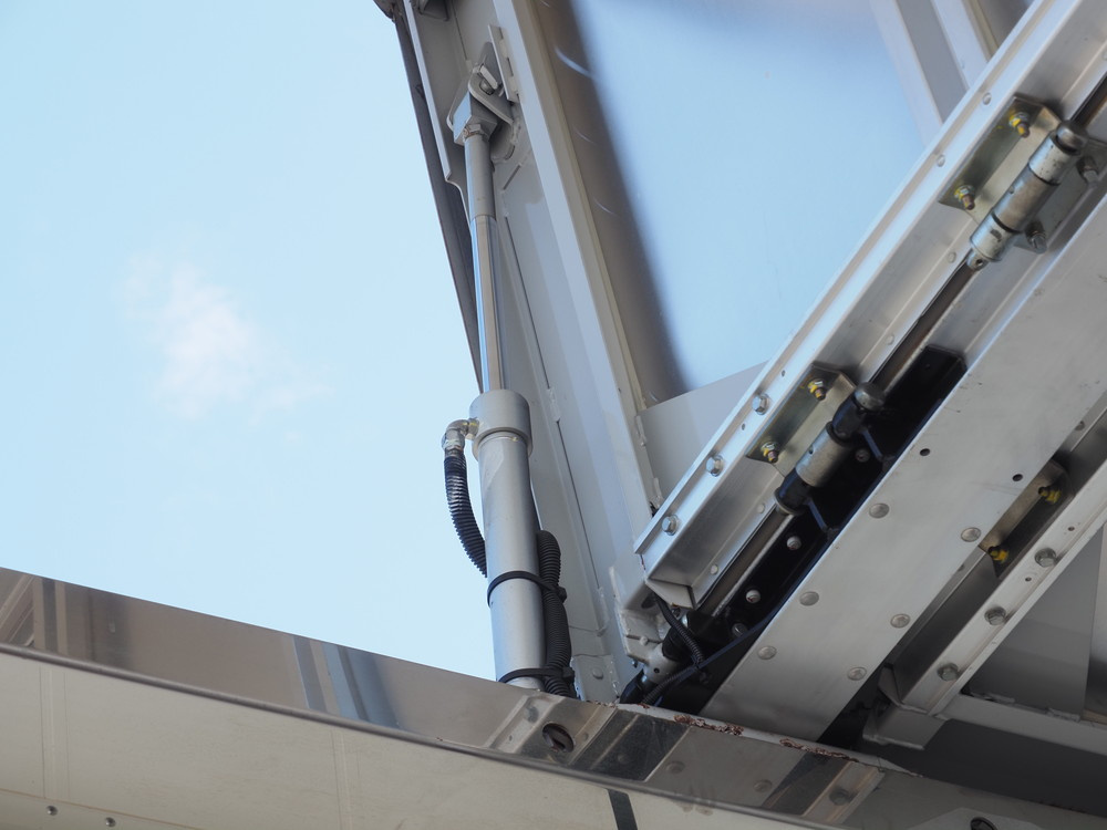 いすゞ フォワード ウイング車 中型 TKG-FRR90T2 年式 H27[写真14]