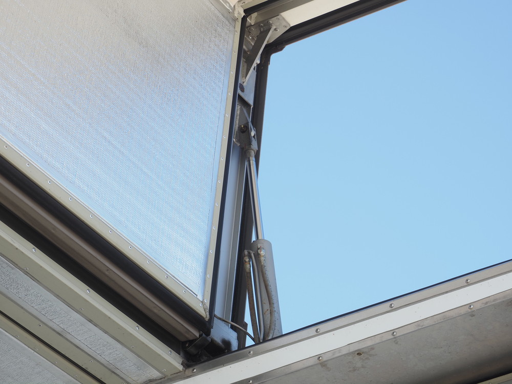 いすゞ ギガ 冷凍ウイング 大型 2PG-CYJ77C 年式 H30[写真21]