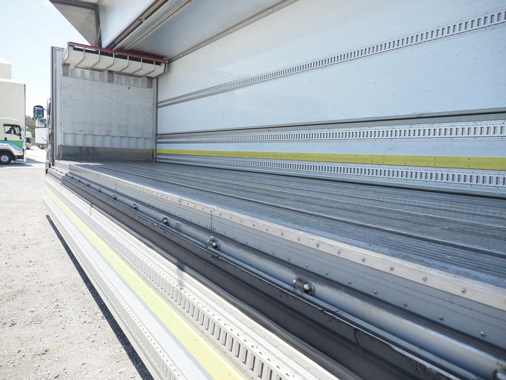 いすゞ ギガ 冷凍ウイング 大型 2PG-CYJ77C 年式 H30[写真22]