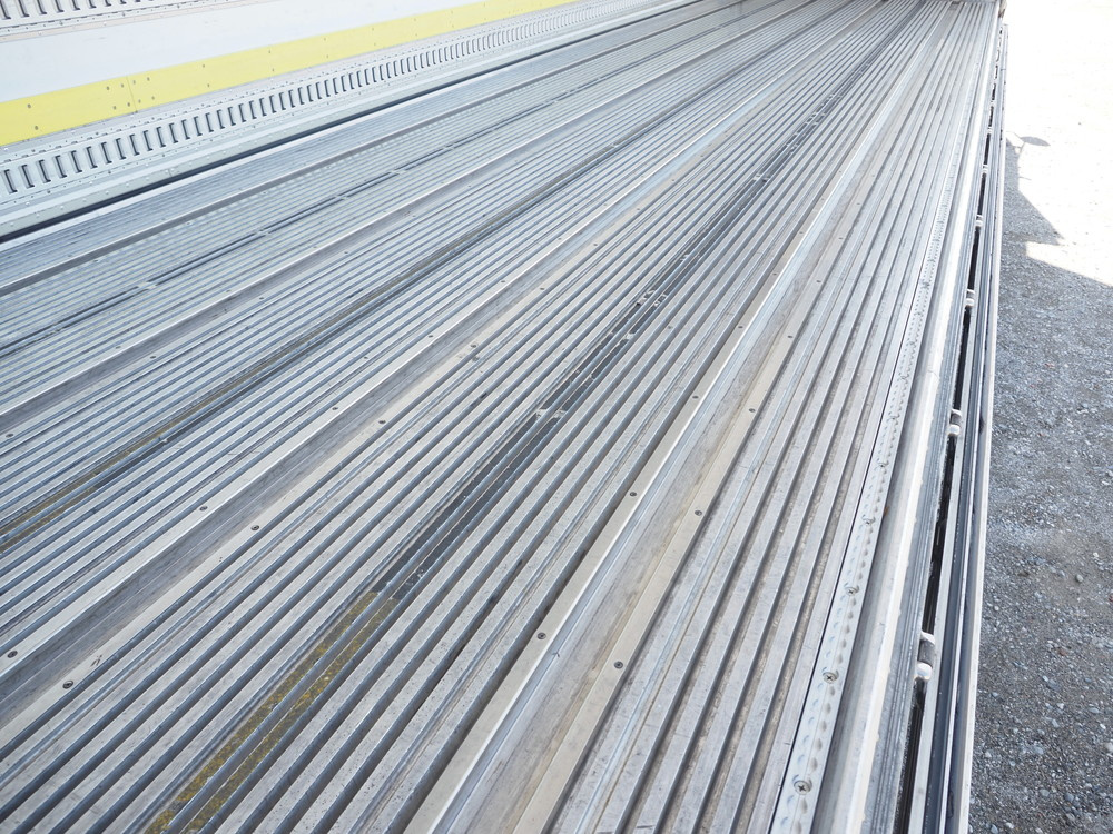 いすゞ ギガ 冷凍ウイング 大型 2PG-CYJ77C 年式 H30[写真25]