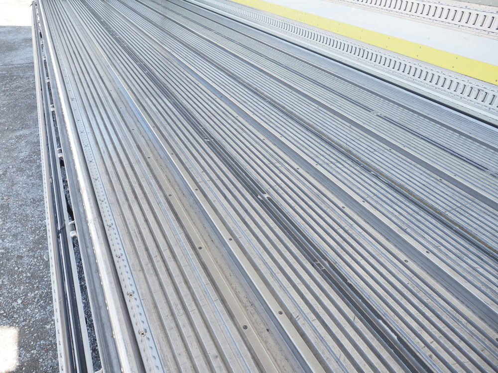 いすゞ ギガ 冷凍ウイング 大型 2PG-CYJ77C 年式 H30[写真26]