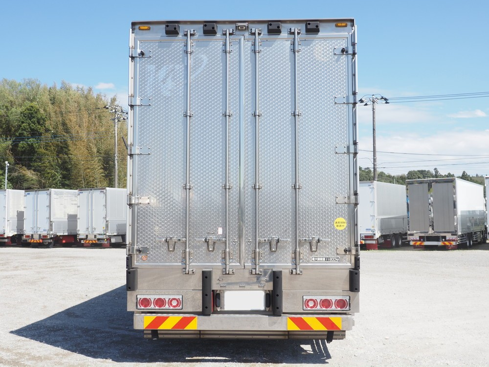 いすゞ ギガ 冷凍ウイング 大型 2PG-CYJ77C 年式 H30[写真06]