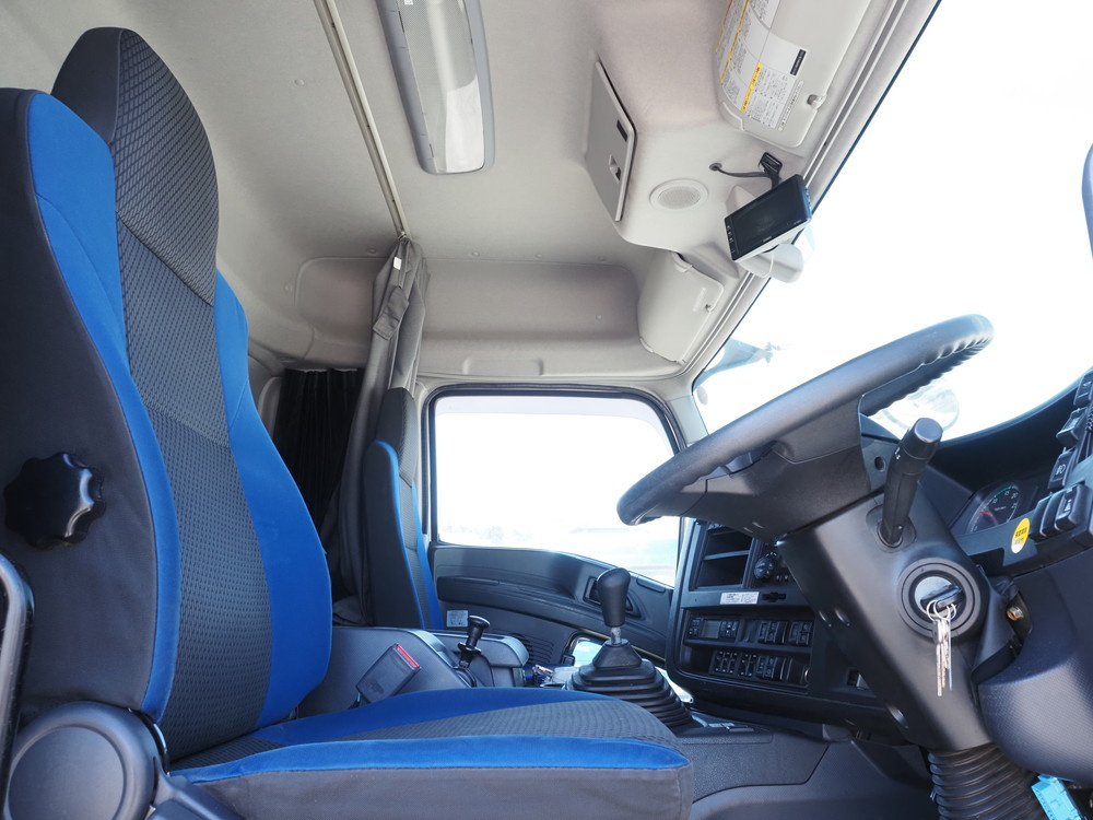 いすゞ ギガ 冷凍ウイング 大型 2PG-CYJ77C 年式 H30[写真33]