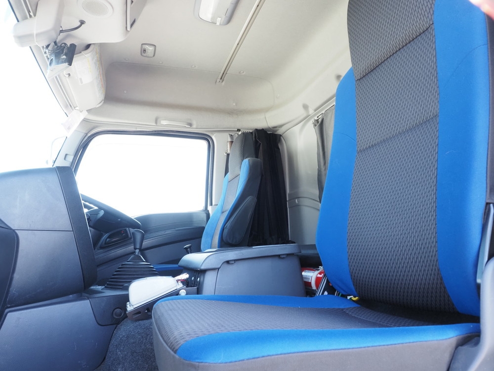 いすゞ ギガ 冷凍ウイング 大型 2PG-CYJ77C 年式 H30[写真42]