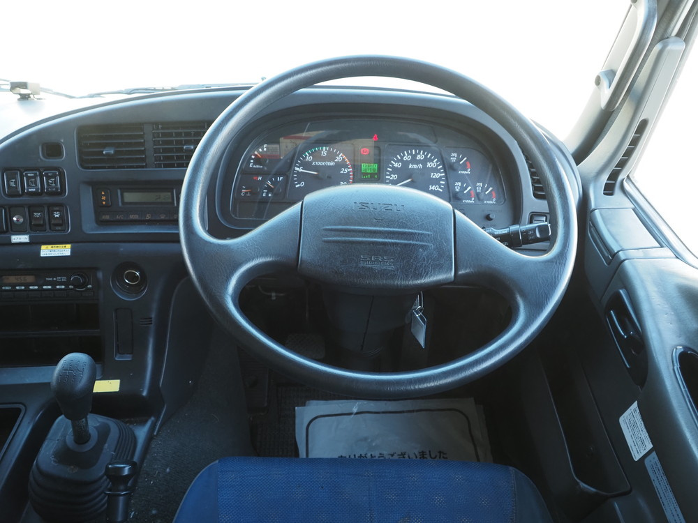 いすゞ ギガ ウイング車 大型 LKG-CYJ77AA 年式 H23[写真30]