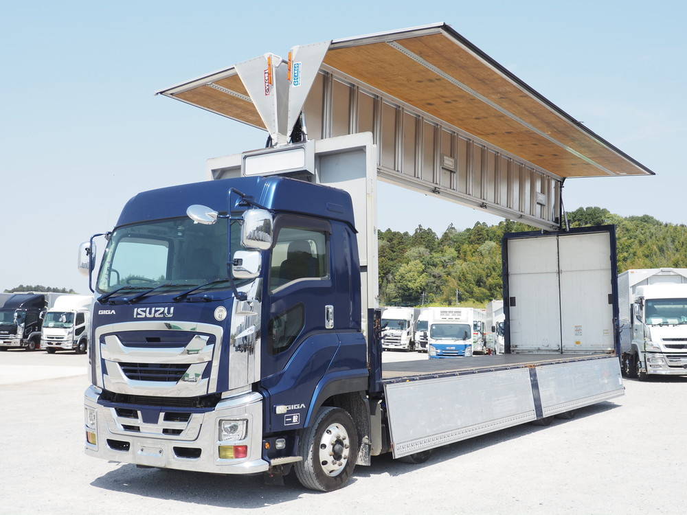 いすゞ ギガ ウイング車 大型 2PG-CYJ77C 年式 H30[写真03]