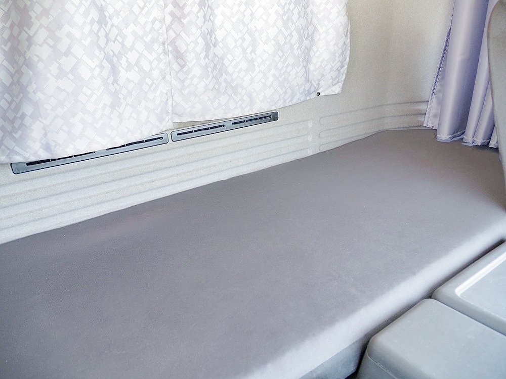 いすゞ ギガ ウイング車 大型 LKG-CYJ77A 年式 H24[写真38]