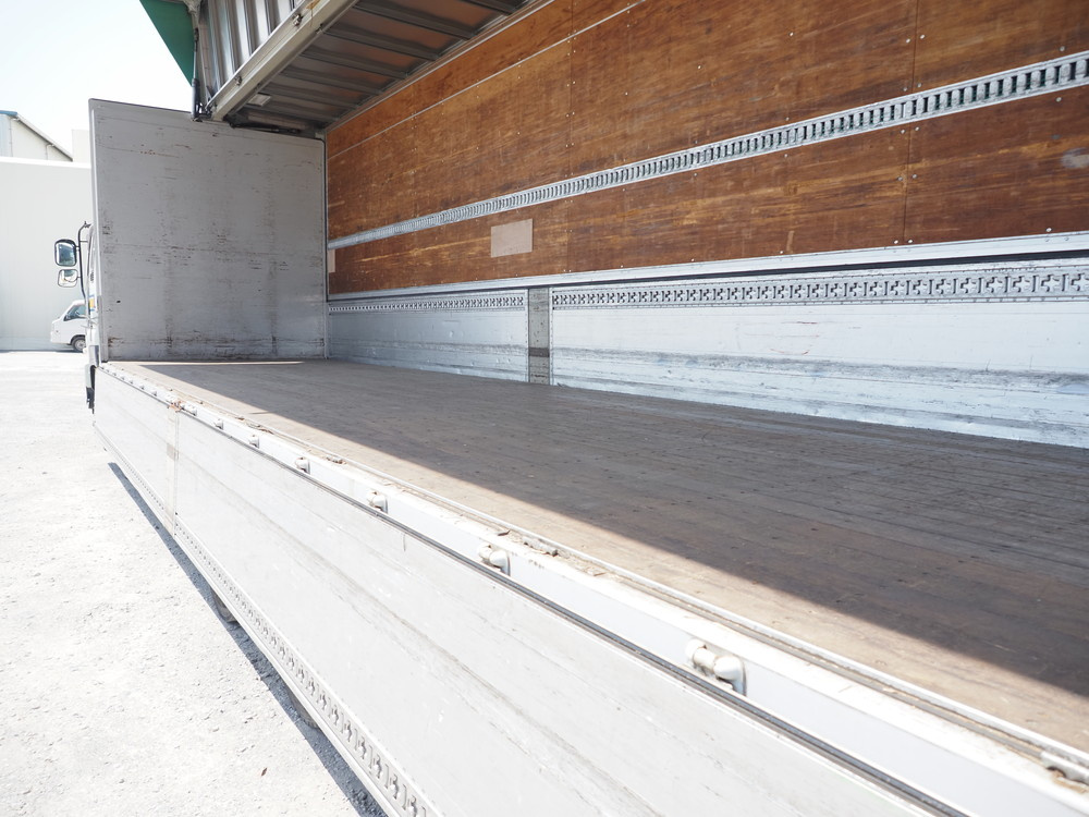 いすゞ ギガ ウイング車 大型 LKG-CYJ77A 年式 H23[写真19]