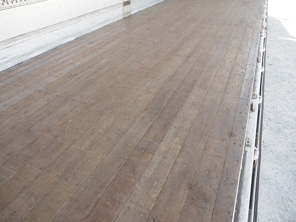 いすゞ ギガ ウイング車 大型 LKG-CYJ77A 年式 H23[写真22]