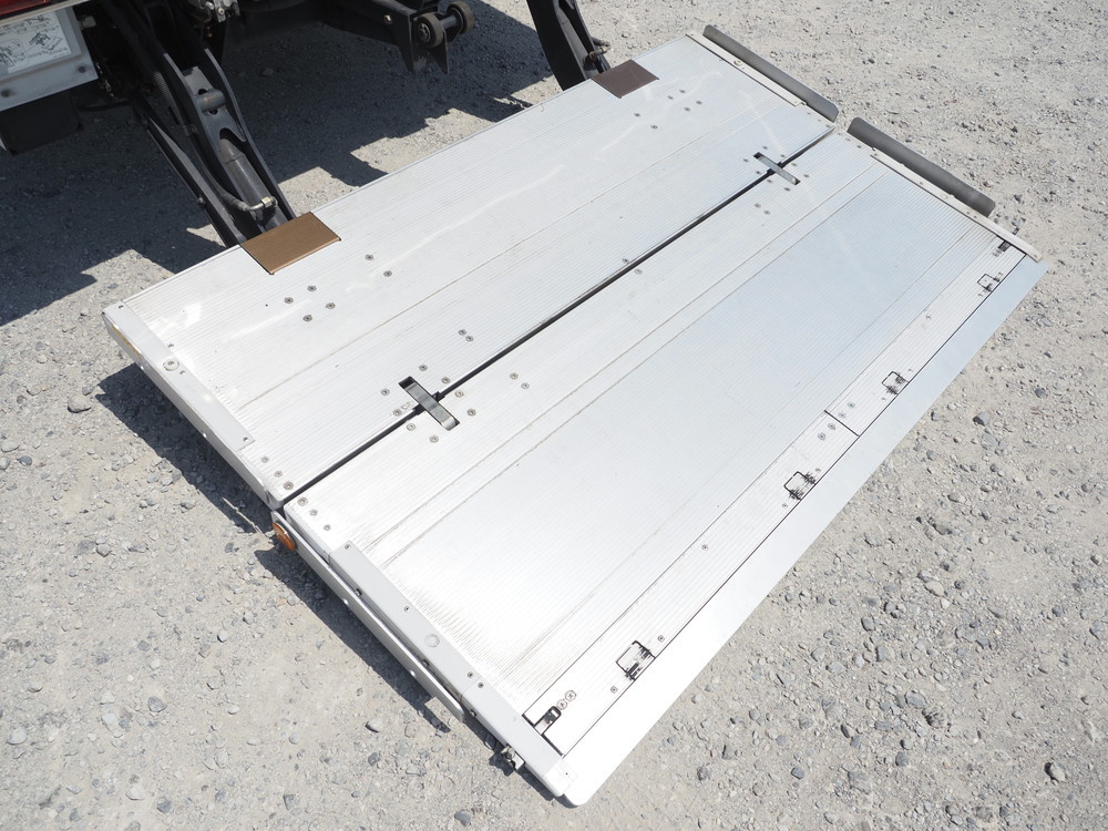 いすゞ エルフ 冷凍バン 小型 TPG-NPR85AN 年式 H29[写真24]