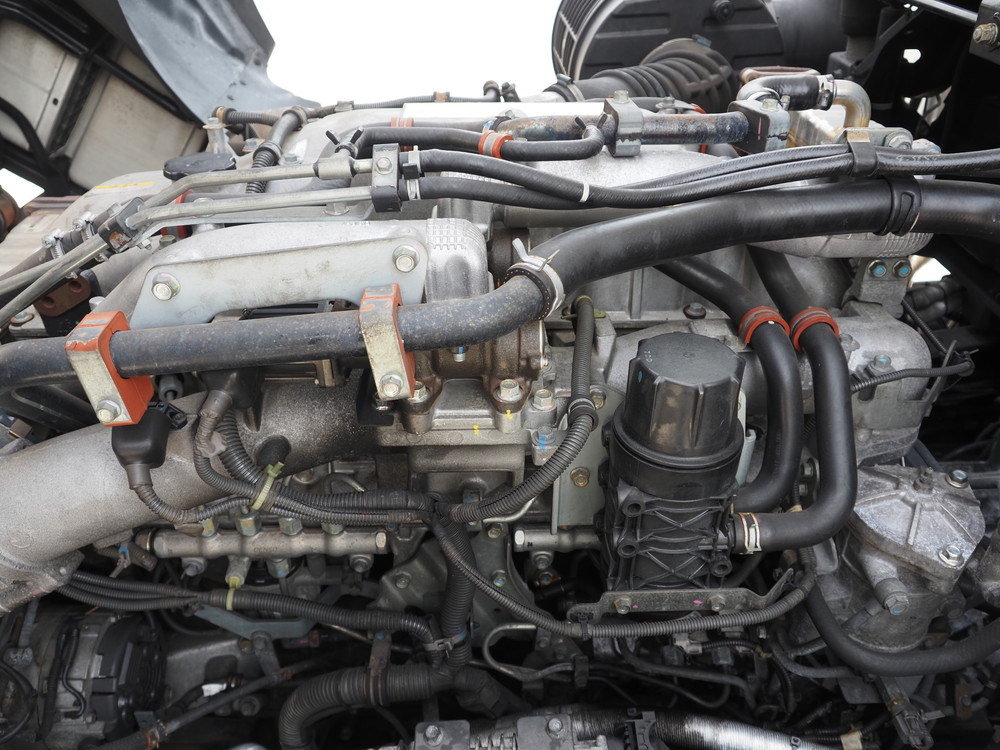 いすゞ ギガ 冷凍バン 大型 QKG-CYL77B 年式 H29[写真42]