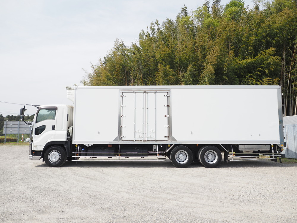 いすゞ ギガ 冷凍バン 大型 QKG-CYL77B 年式 H29[写真13]