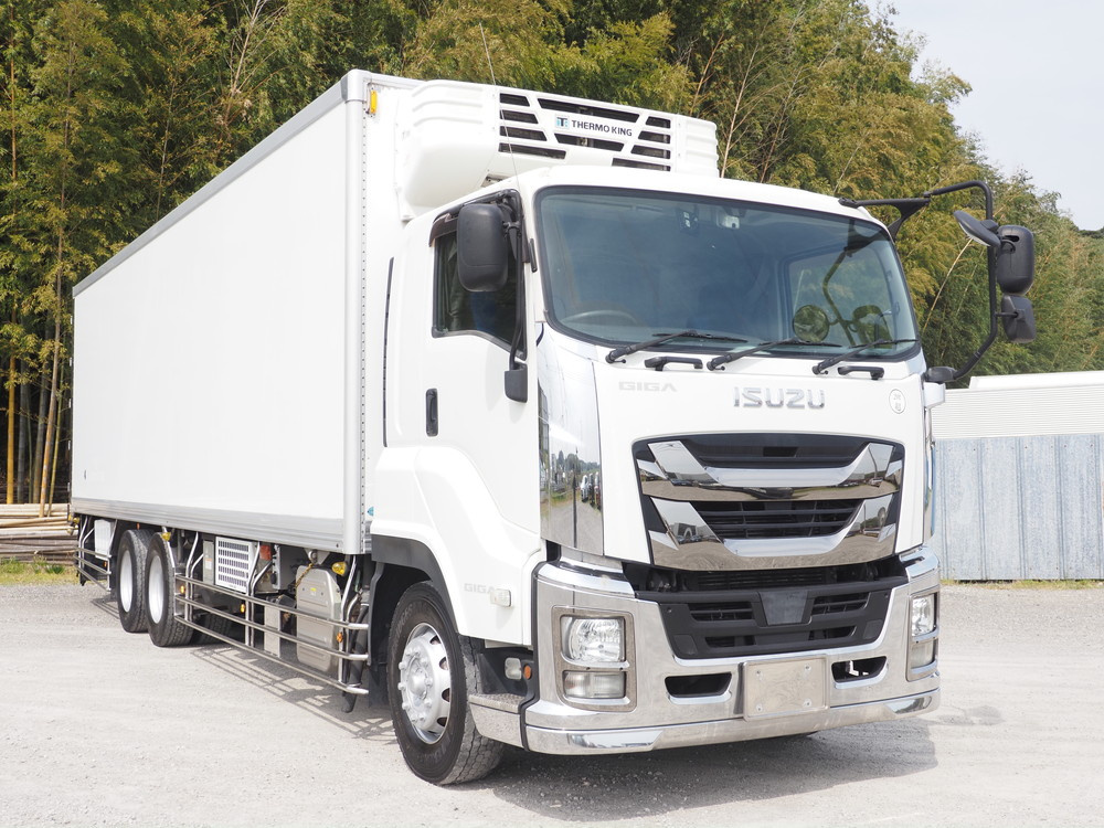 いすゞ ギガ 冷凍バン 大型 QKG-CYL77B 年式 H29[写真03]