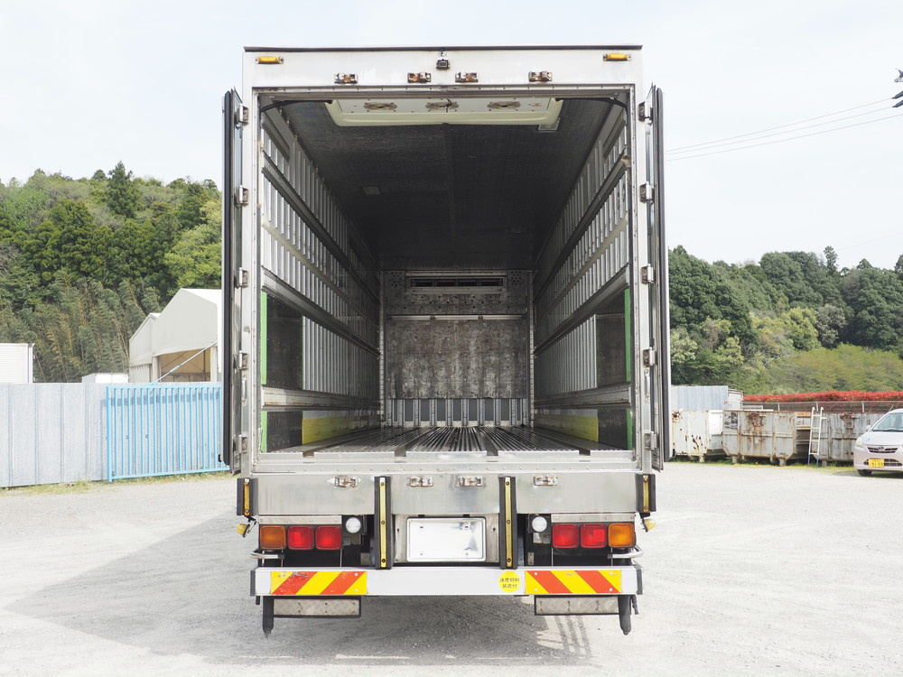 いすゞ ギガ 冷凍バン 大型 QKG-CYL77B 年式 H29[写真18]