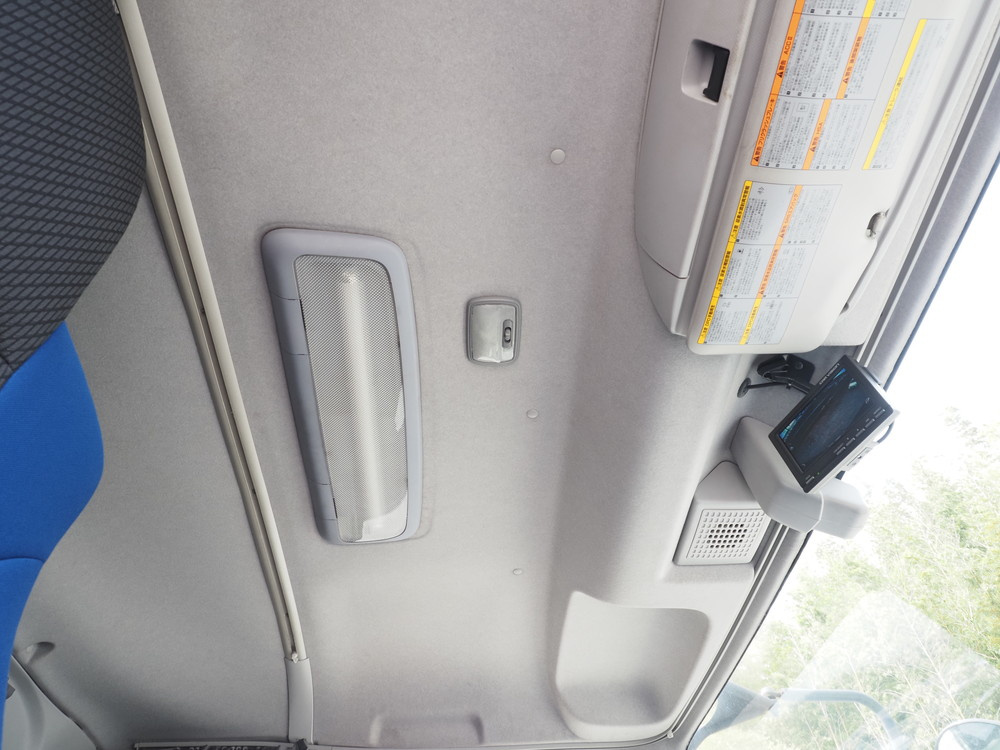 いすゞ ギガ 冷凍バン 大型 QKG-CYL77B 年式 H29[写真34]