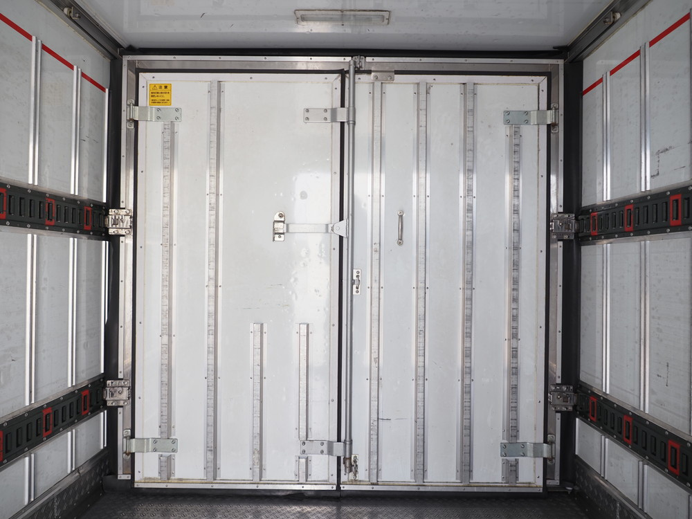 いすゞ エルフ 冷凍バン 小型 TRG-NPR85AN 年式 R1[写真18]