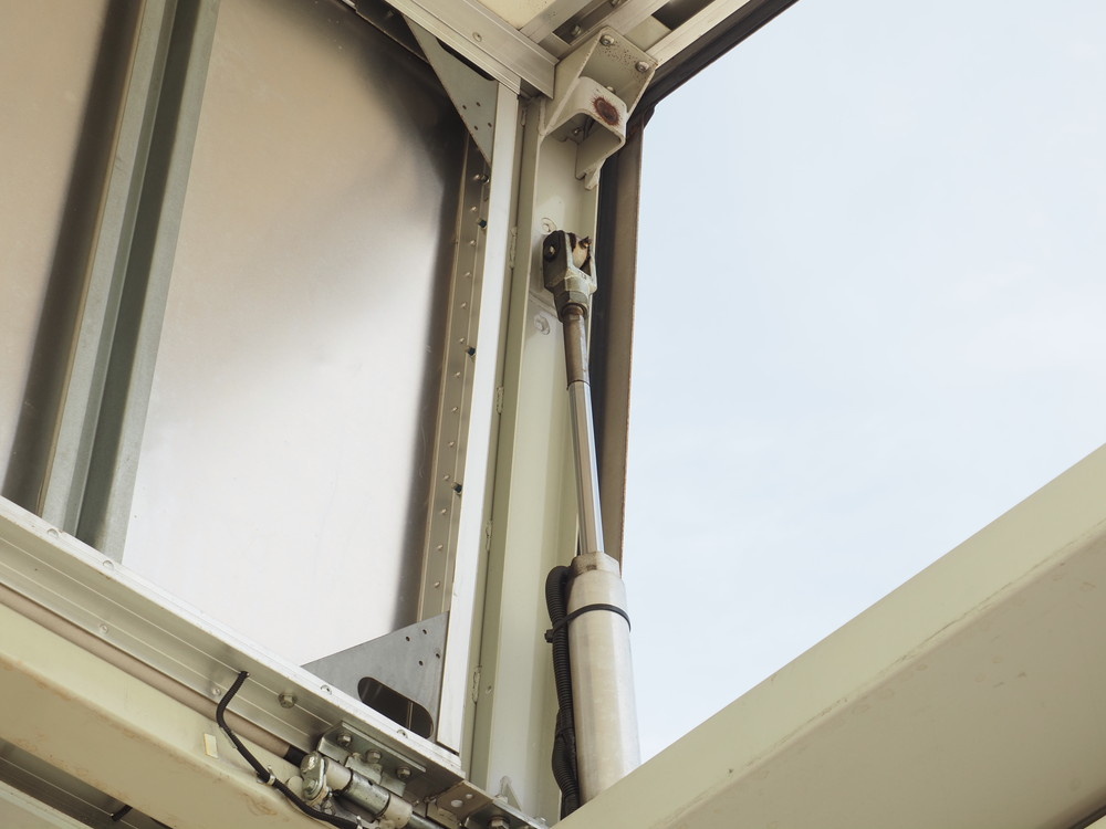 三菱ふそう スーパーグレート ウイング車 大型 QKG-FS55VZ 年式 H24[写真20]