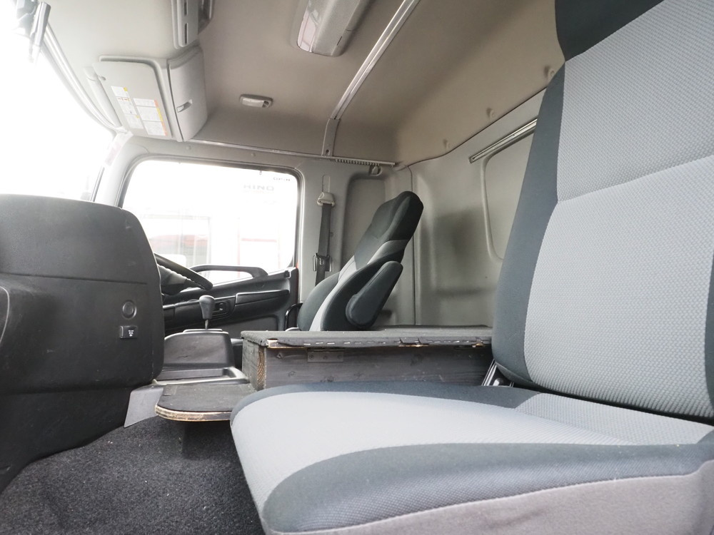 日野 プロフィア 平ボディ 大型 QPG-FW1EXEG 年式 H27[写真30]