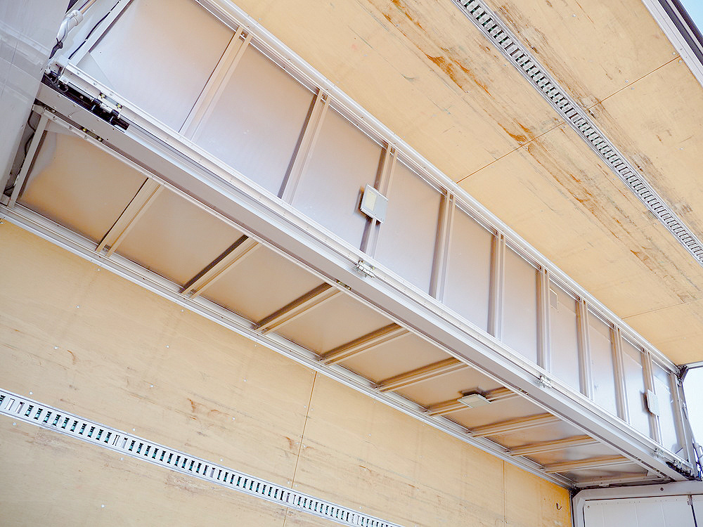 いすゞ フォワード ウイング車 中型 TKG-FRR90S2 年式 H29[写真20]