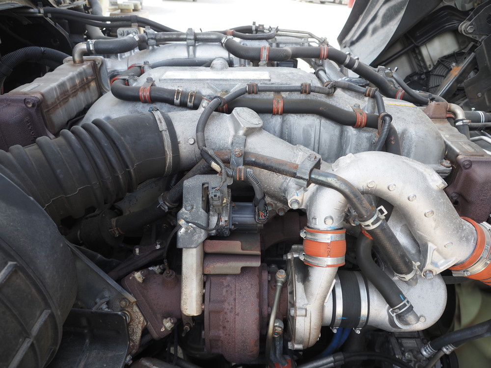 いすゞ ギガ 冷凍ウイング 大型 QKG-CYJ77B 年式 H29[写真44]