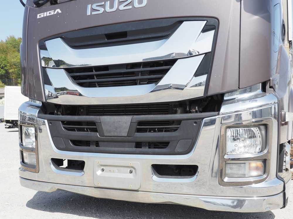 いすゞ ギガ 冷凍ウイング 大型 QKG-CYJ77B 年式 H29[写真08]