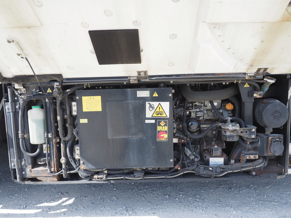 いすゞ ギガ 冷凍ウイング 大型 QKG-CYJ77B 年式 H29[写真17]