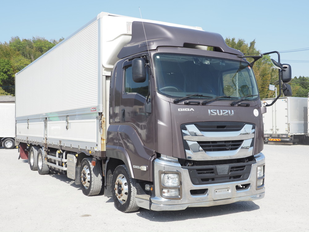 いすゞ ギガ 冷凍ウイング 大型 QKG-CYJ77B 年式 H29[写真04]