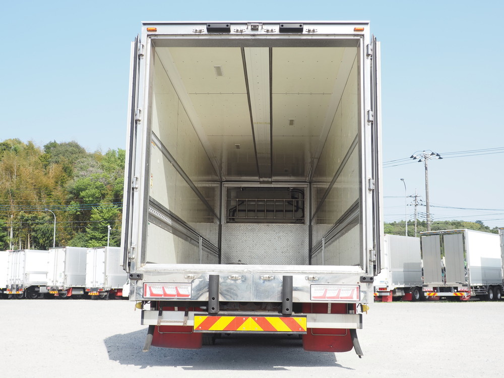 いすゞ ギガ 冷凍ウイング 大型 QKG-CYJ77B 年式 H29[写真26]