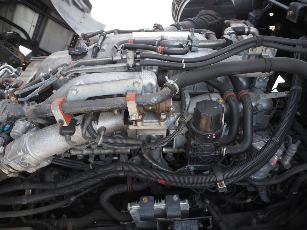 いすゞ ギガ 冷凍ウイング 大型 QKG-CYJ77B 年式 H29[写真43]