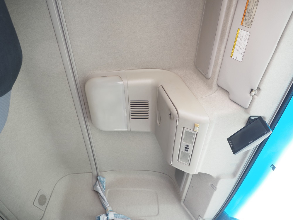 三菱ふそう スーパーグレート ウイング車 大型 QPG-FS64VZ 年式 H28[写真39]