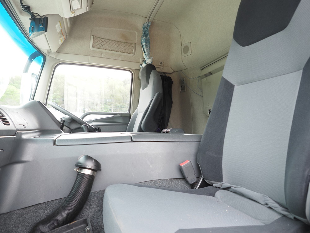 三菱ふそう スーパーグレート ウイング車 大型 QPG-FS64VZ 年式 H28[写真40]