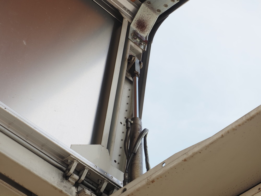 三菱ふそう スーパーグレート ウイング車 大型 BDG-FS54JZ 年式 H20[写真19]