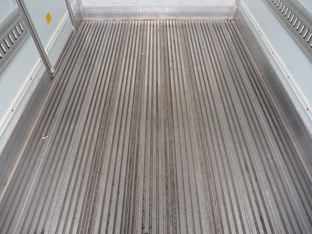 いすゞ エルフ 冷凍バン 小型 TPG-NLR85AN 年式 H28[写真16]