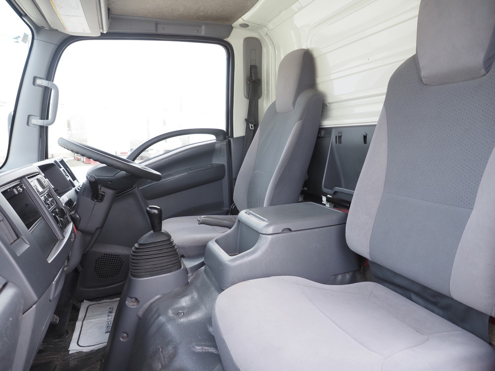 いすゞ エルフ 冷凍バン 小型 TPG-NLR85AN 年式 H28[写真28]