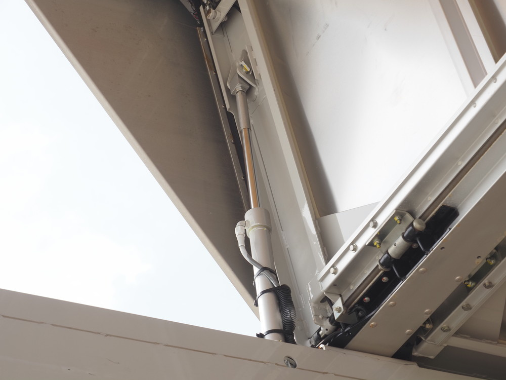 いすゞ フォワード ウイング車 中型 TKG-FRR90T2 年式 H30[写真18]