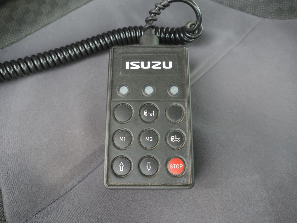 いすゞ フォワード ウイング車 中型 TKG-FRR90T2 年式 H30[写真40]