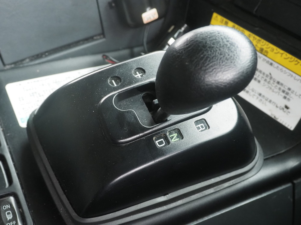 三菱ふそう スーパーグレート ウイング車 大型 QKG-FS54VZ 年式 H26[写真34]