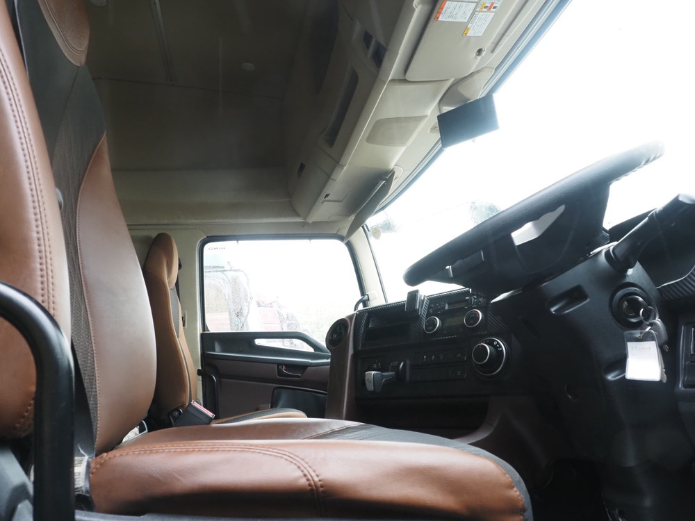 日野 プロフィア ウイング車 大型 2DG-FW1AHG 年式 H30[写真31]