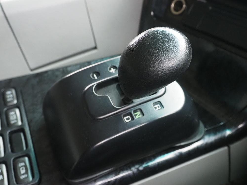 三菱ふそう スーパーグレート 冷凍バン 大型 QPG-FU64VZ 年式 H28[写真30]